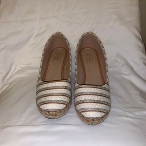 Size 8.5 espadrille